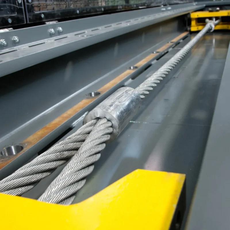 Wire rope sling under proof load on the Sealinkers test bed