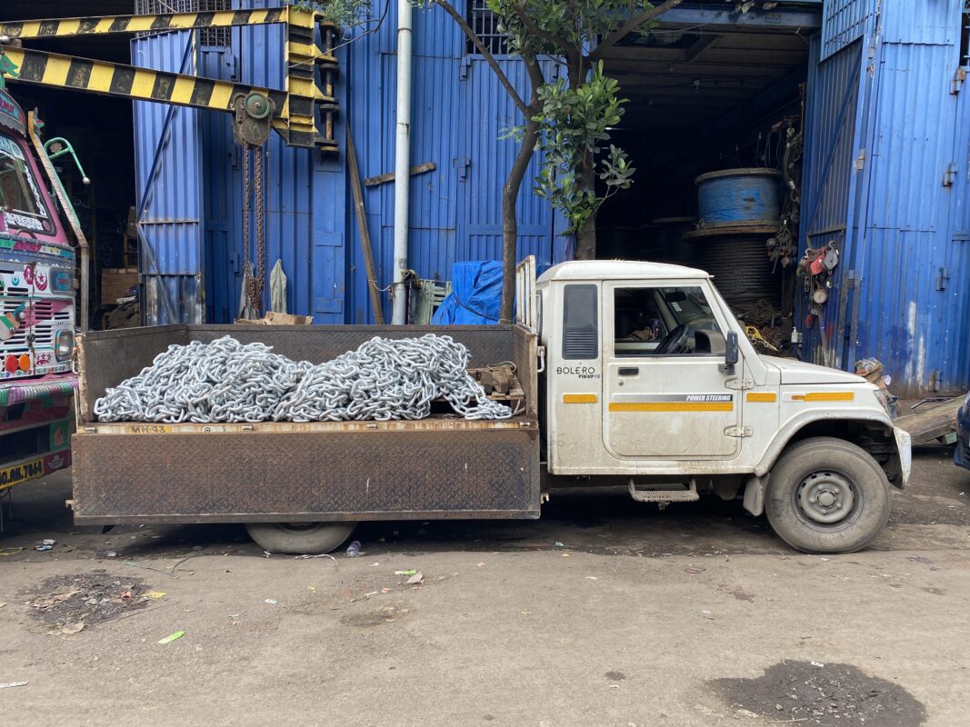 Pickup truck loaded with chain at the Sealinkers works