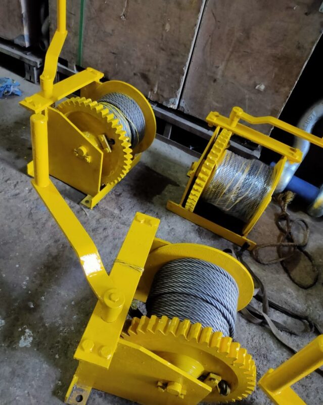 Titan wire rope winches